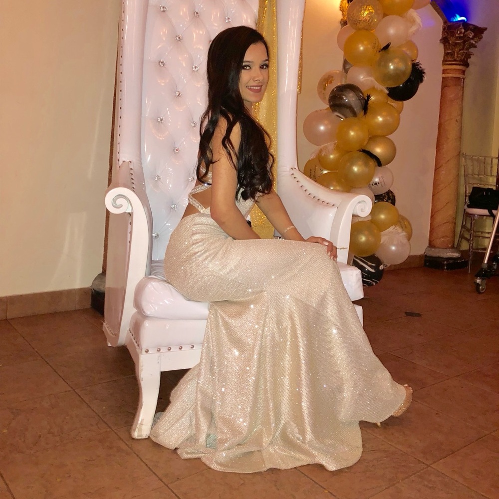 Elegant long dress